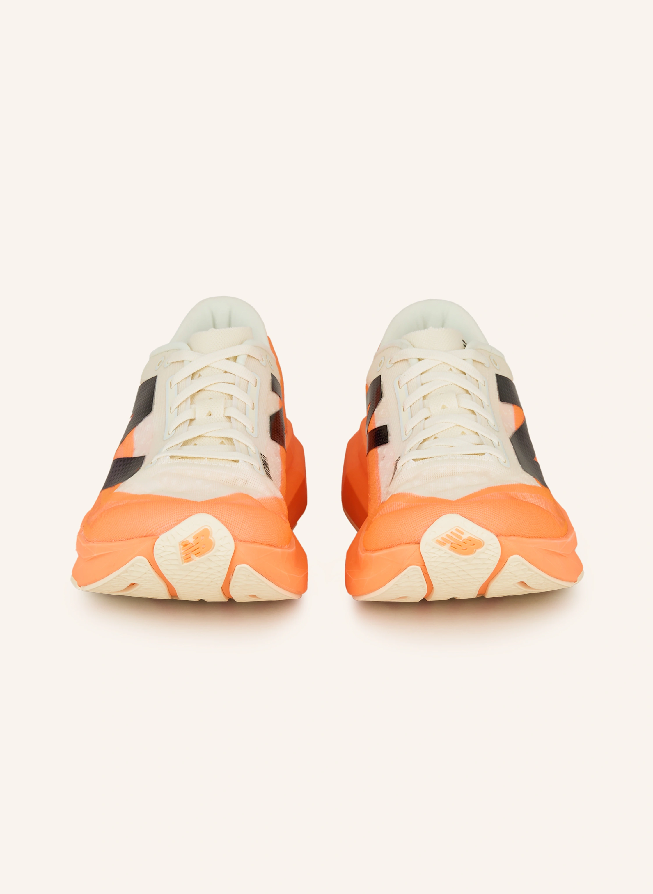new balance Laufschuhe FULLCELL REBEL V4