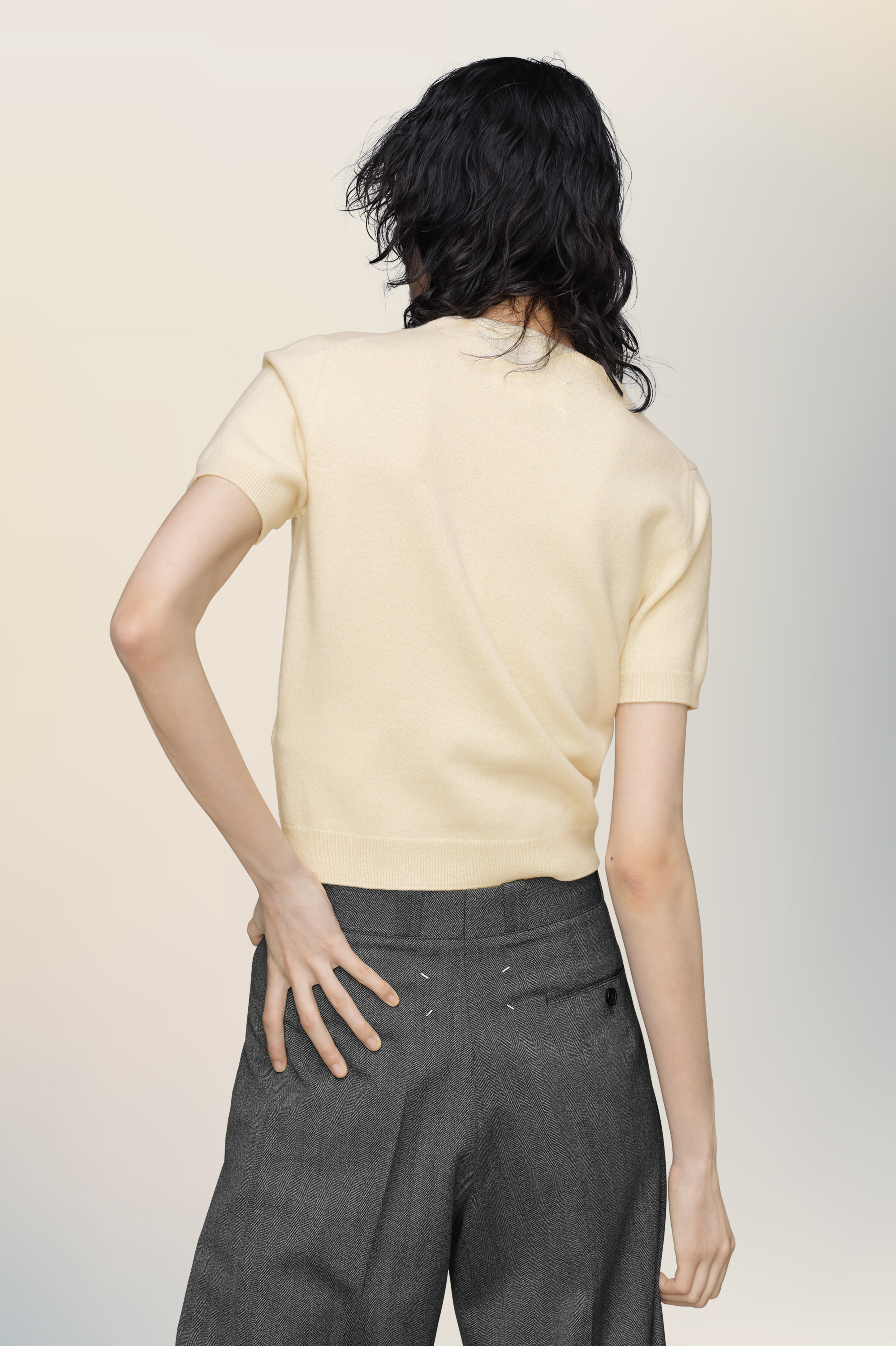 Haut en maille à col rond jaune en laine pour femme Crème