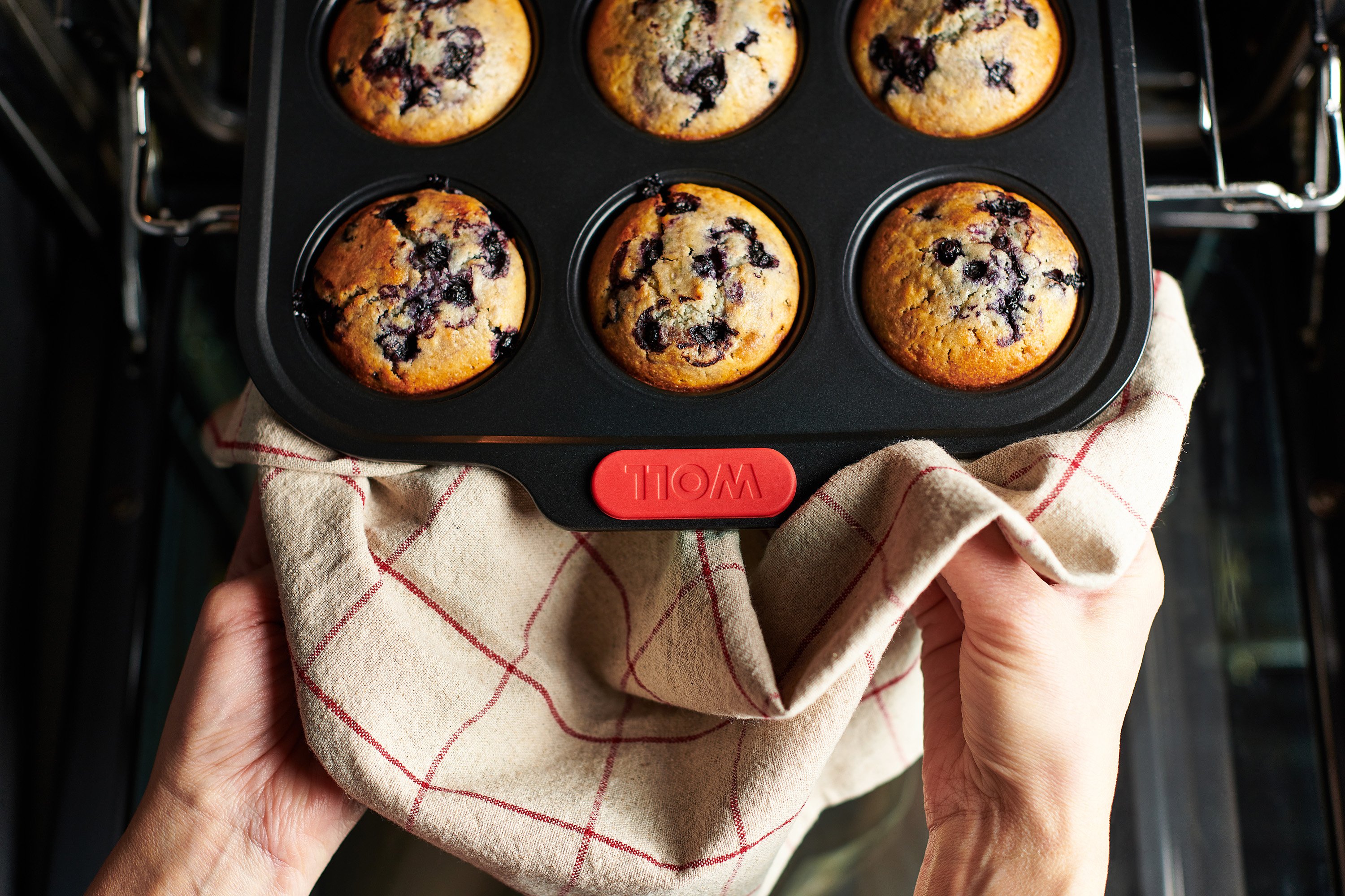 Let's bake! Muffinform für 12 Muffins von WOLL