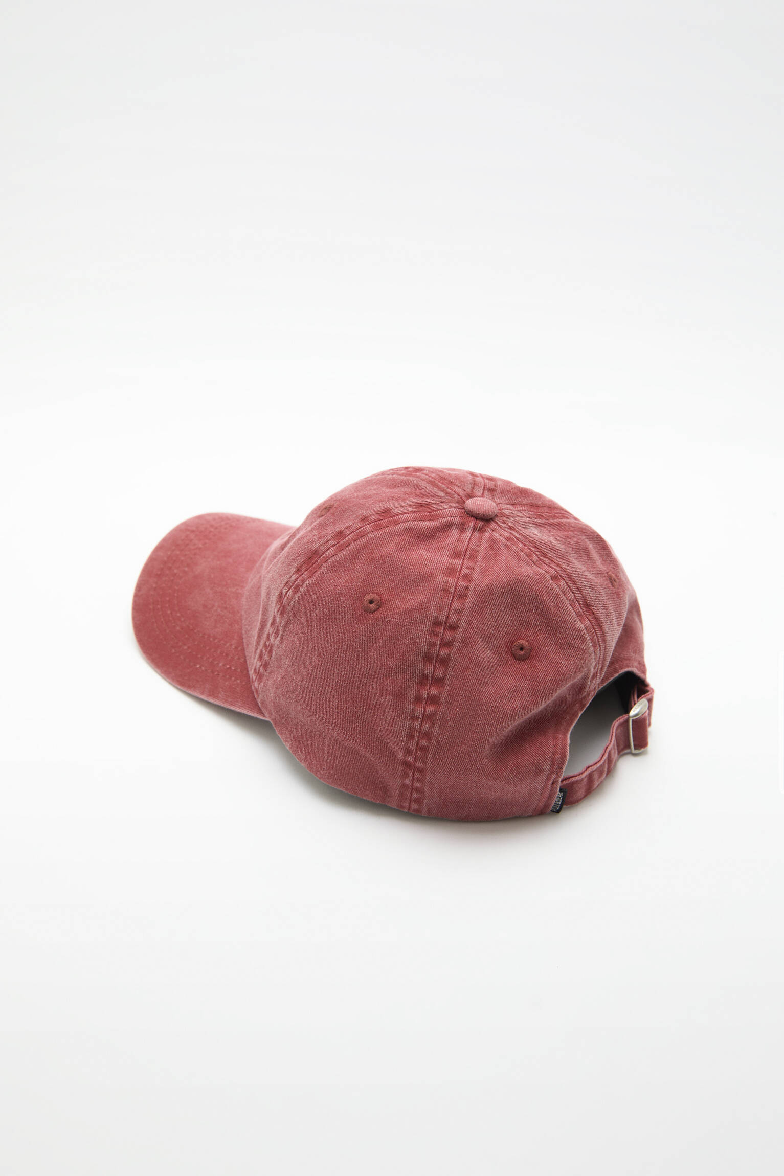 Boné vermelho lavado com bordado - vermelho