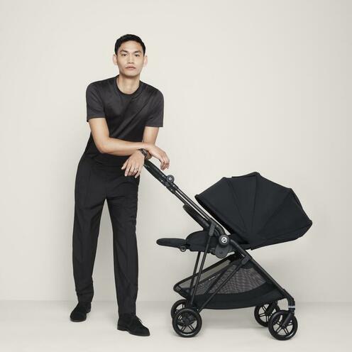 Poussette Melio Carbon 4 - Magic Black - CYBEX
