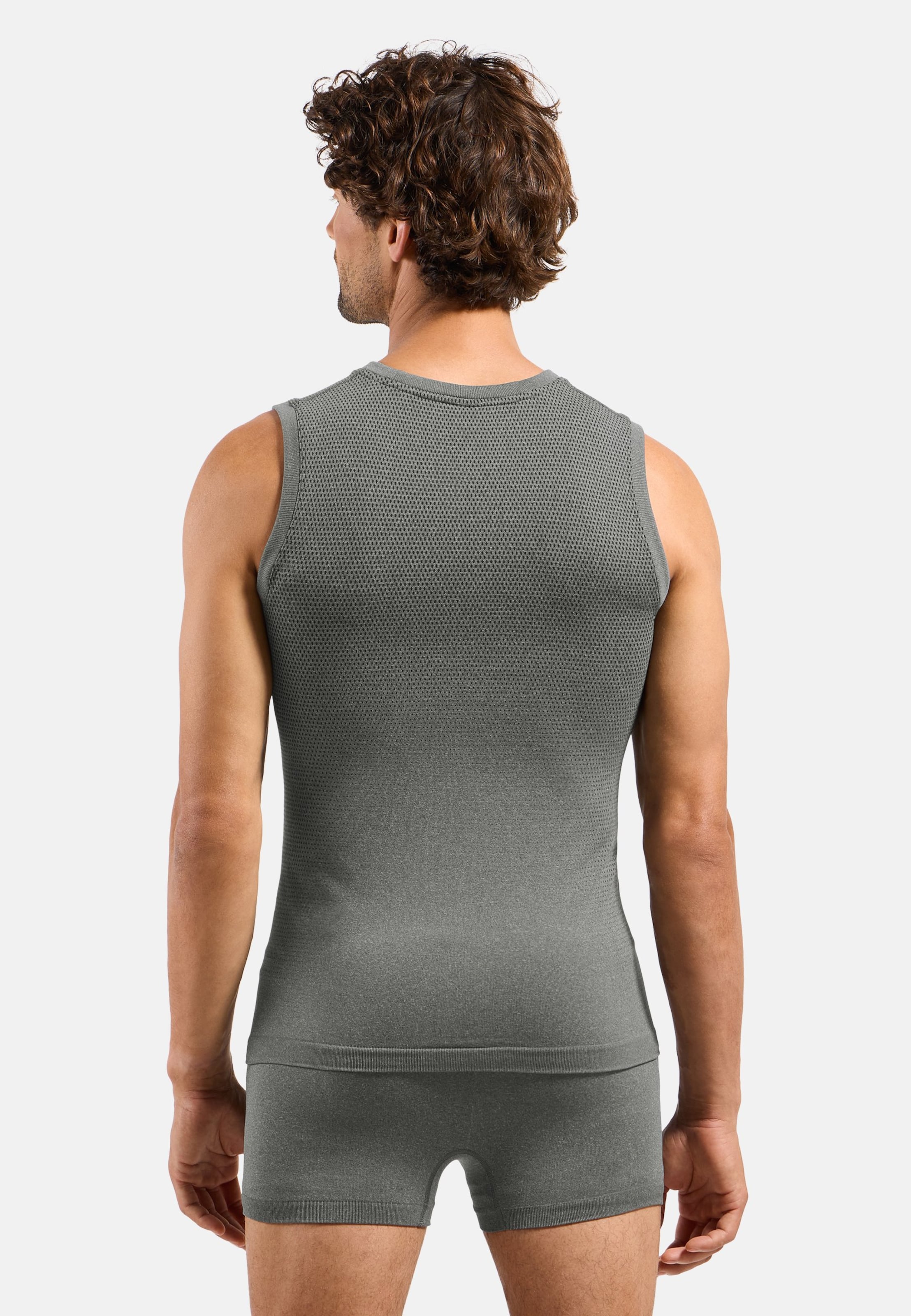 Performance Light Base Layer Singlet in grey melange