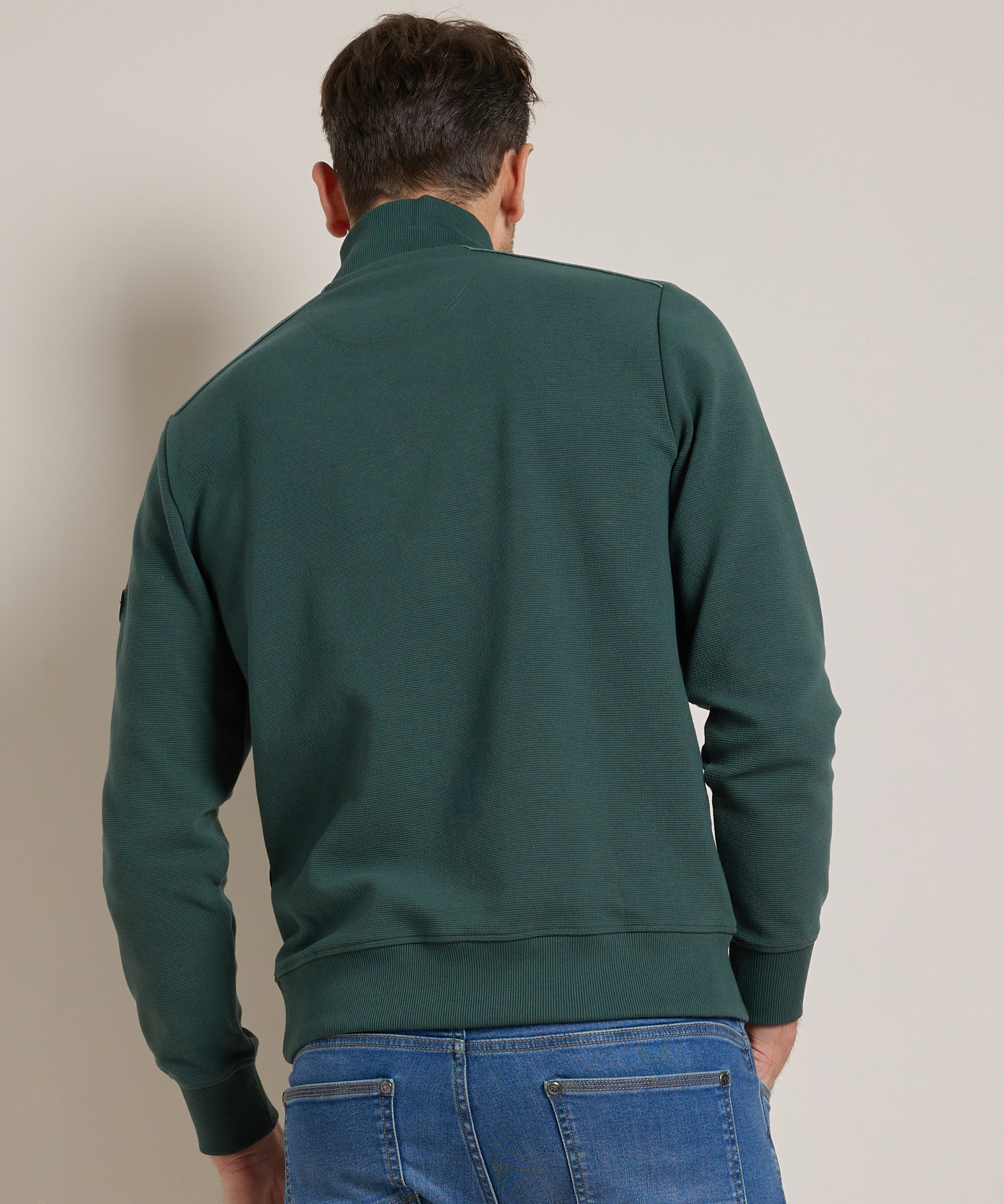 trui met nylon schouders