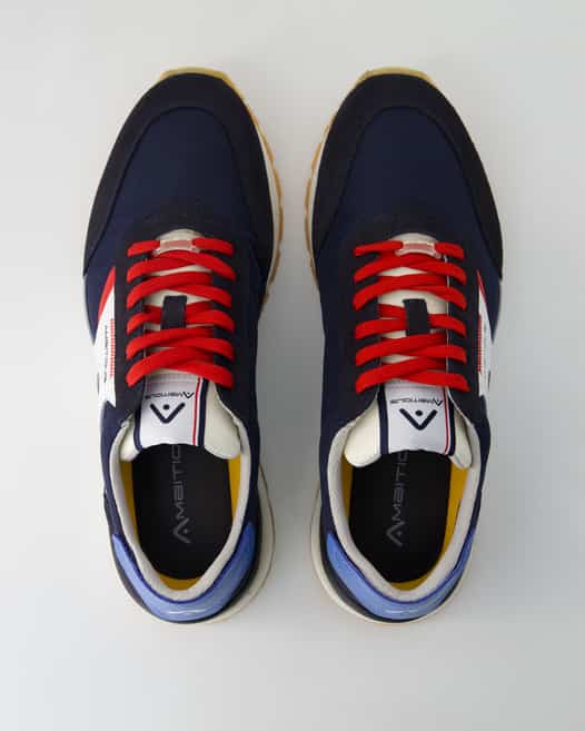 Ambitious Speedster Sneaker in Blau