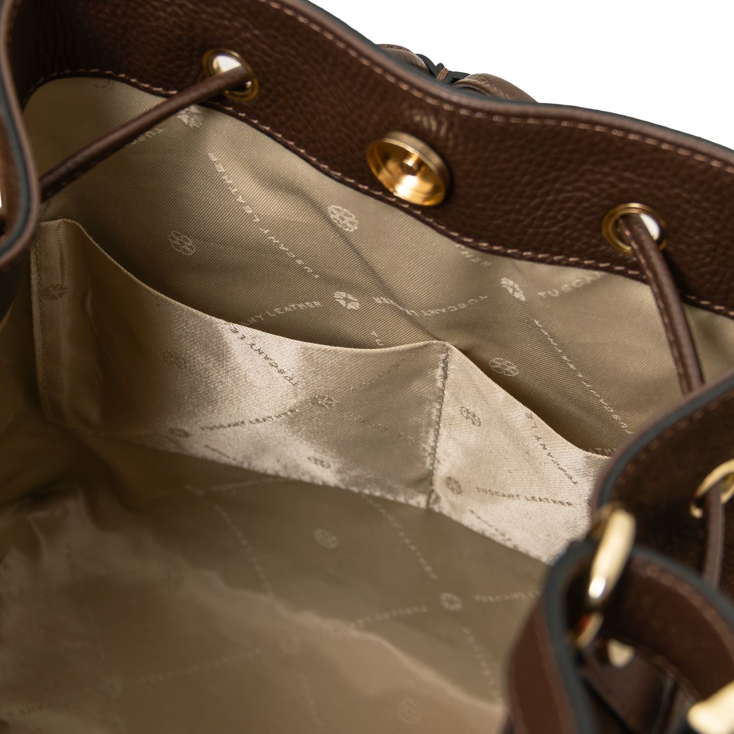 TL142476 – Minerva – leren bucket bag