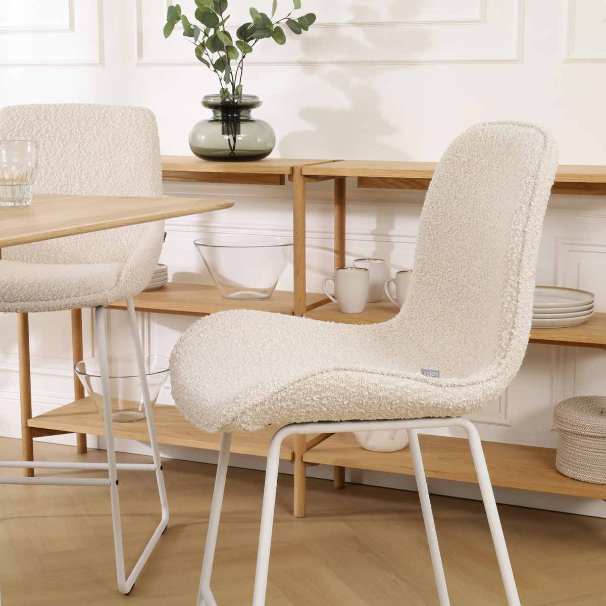 Barkruk Nino-Fé bouclé beige - wit onderstel -  65 cm