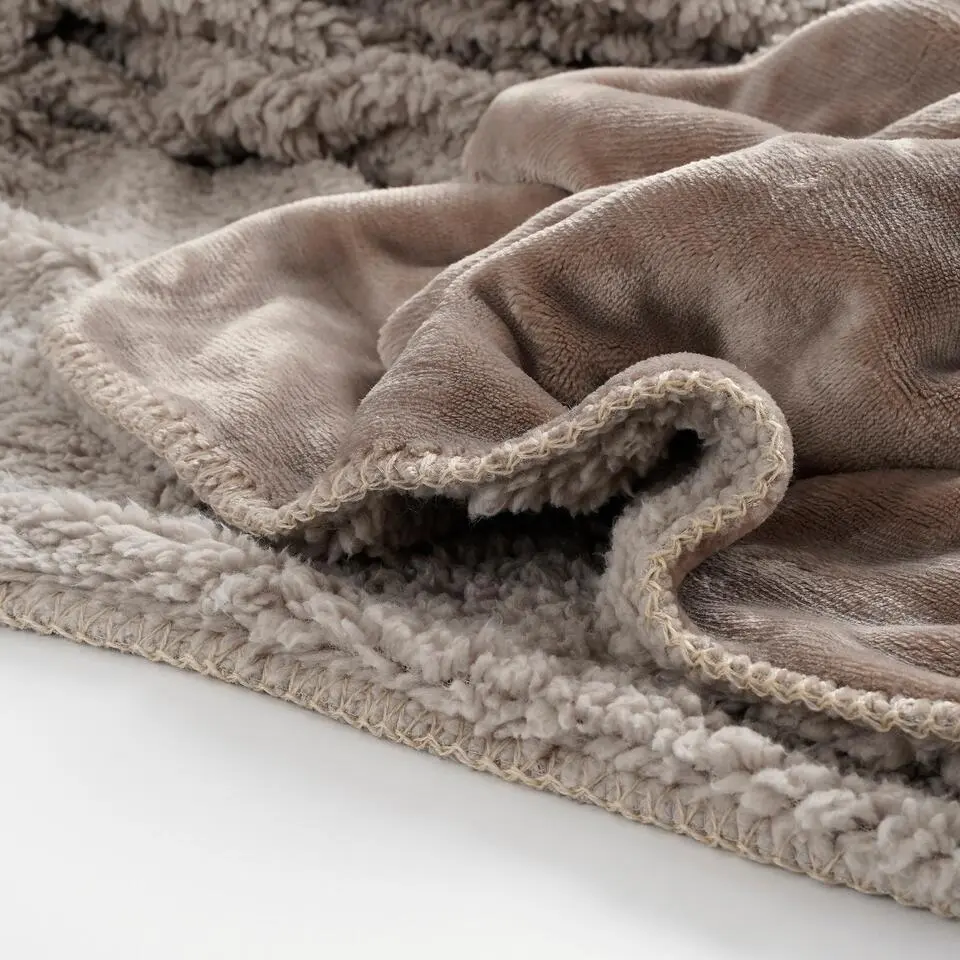 Mica Decorations Mardy Fleece Plaid - L200 x B150 cm - Beige