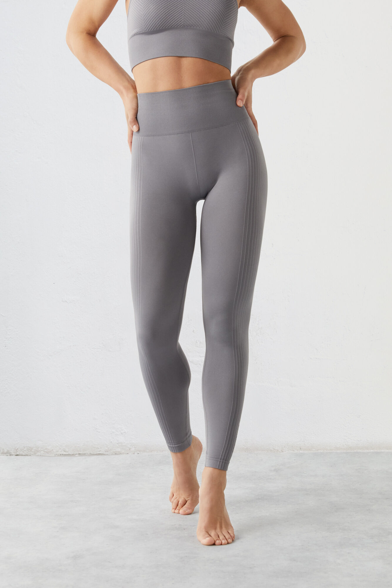 Leggings confortáveis sem costura cinza - cinza