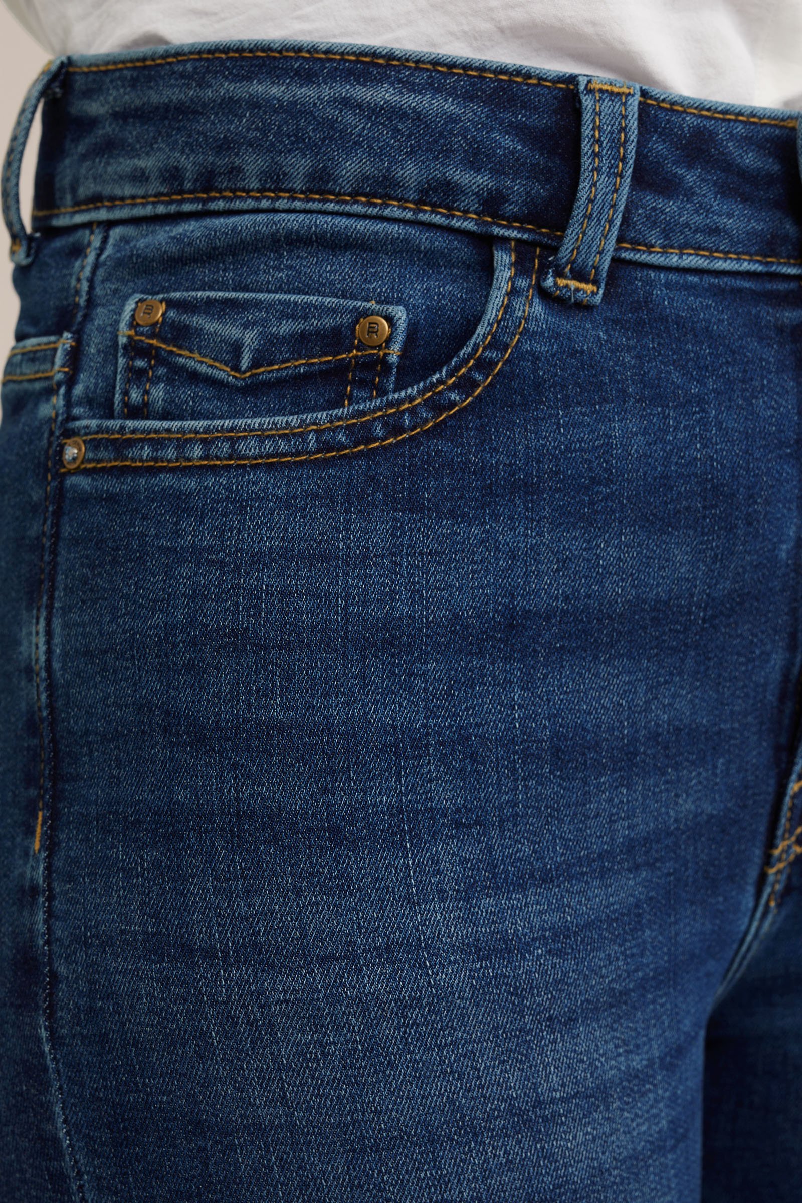 high rise flared jeans met stretch Blue Ridge Donkerblauw