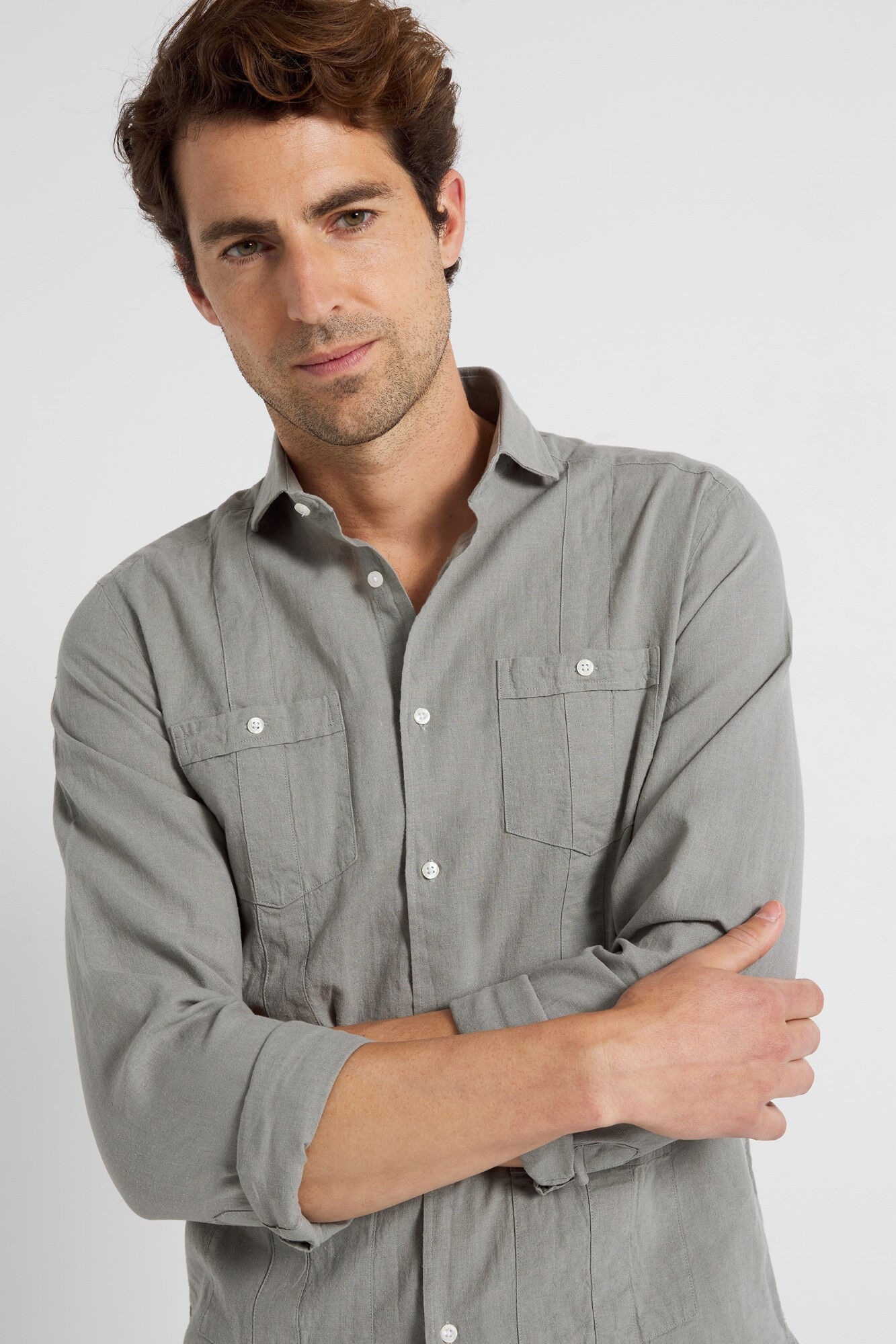 Guayabera esportiva verde claro - Cáqui