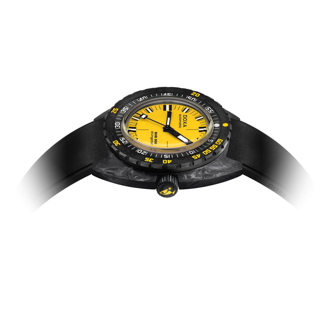 Doxa SUB 300 Carbon Divingstar