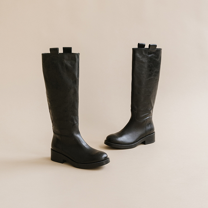 Bottes hautes  en cuir grainé noir