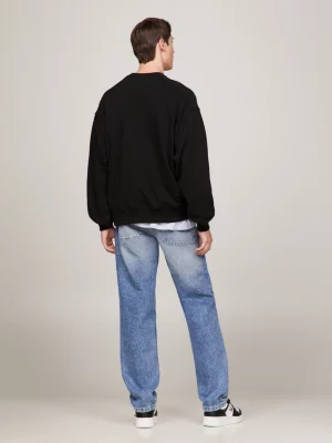 Moletom cropped estilo universitário