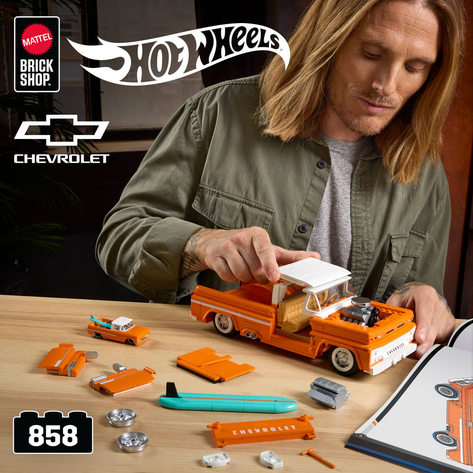 Mattel Brick Shop Hot Wheels Custom 62 Chevy Pickup