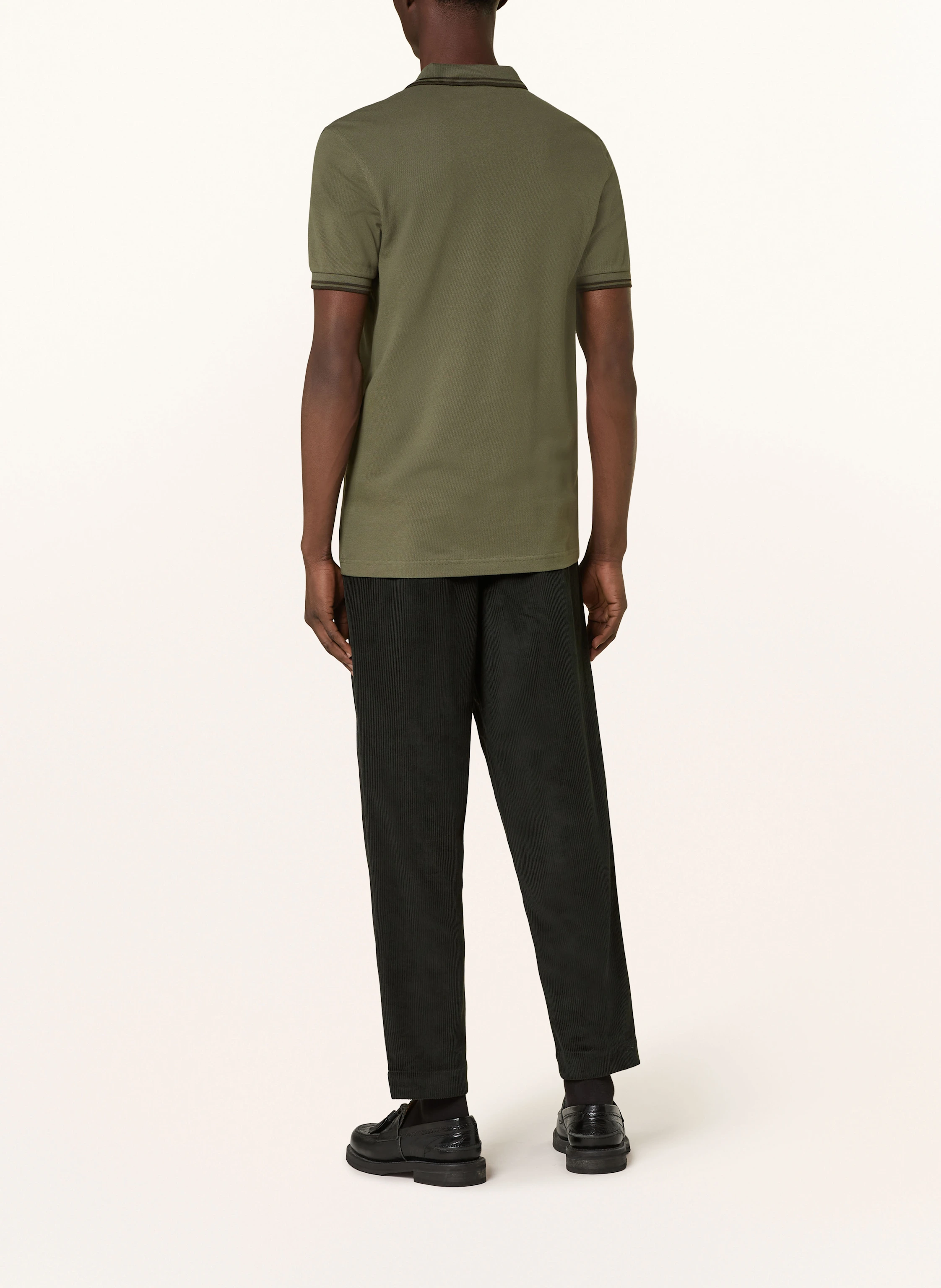FRED PERRY Cordhose Tapered Fit