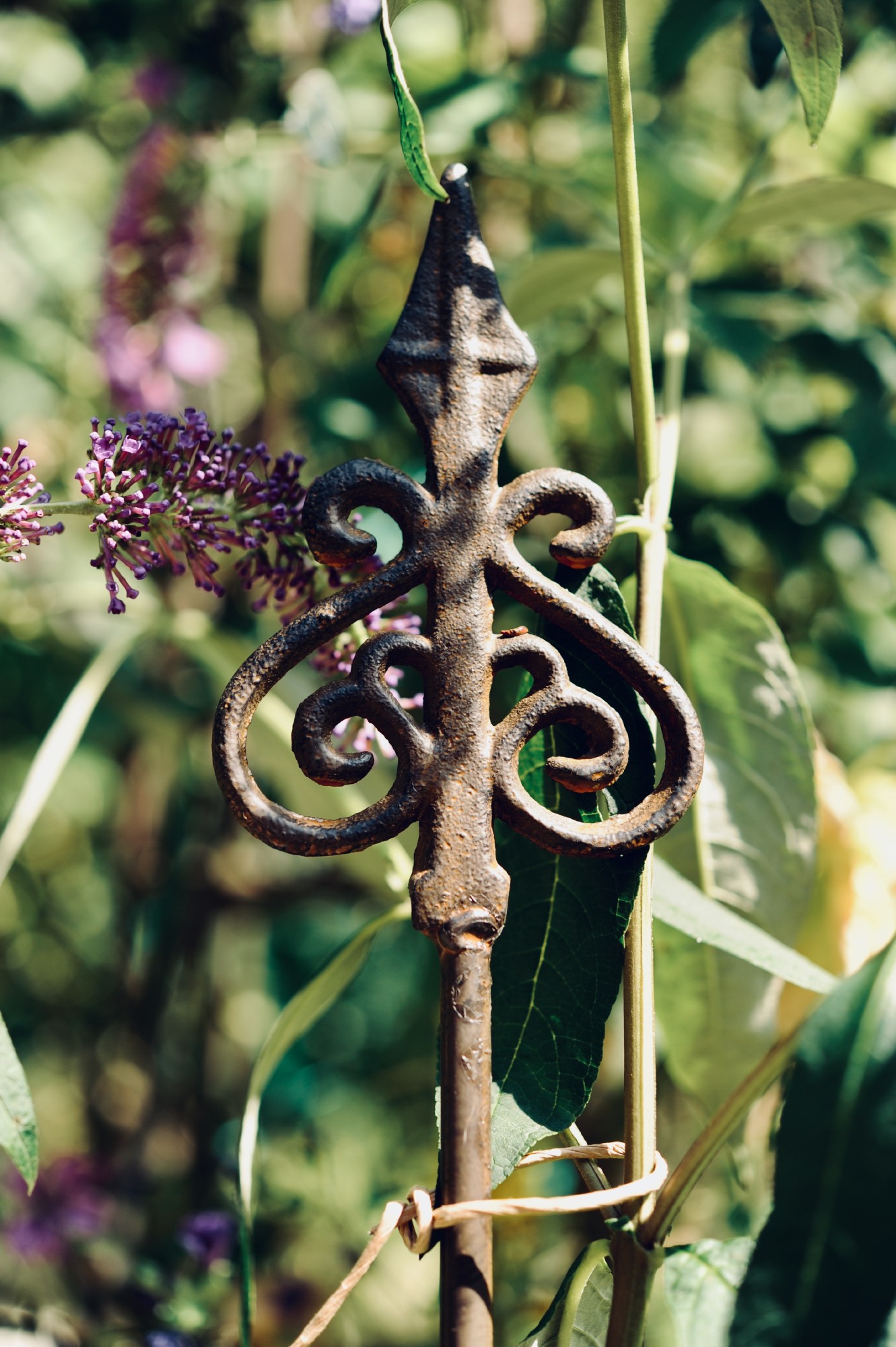 Gartenstecker 'Lilie', T 1 cm, B 8,5 cm, H 110 cm günstig bestellen