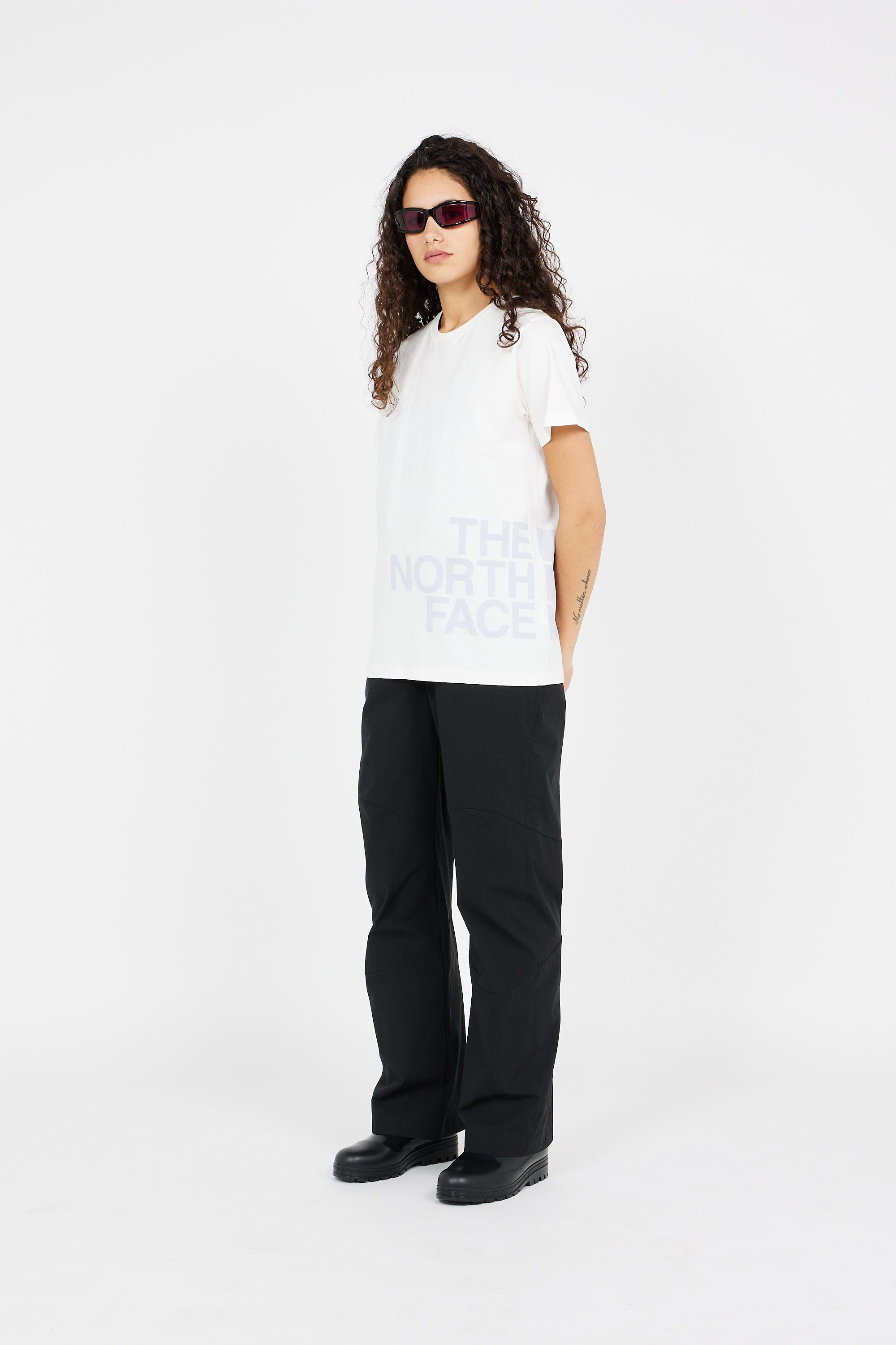 THE NORTH FACE t-shirt W BLOWN UP LOGO S/S TEE Blanc