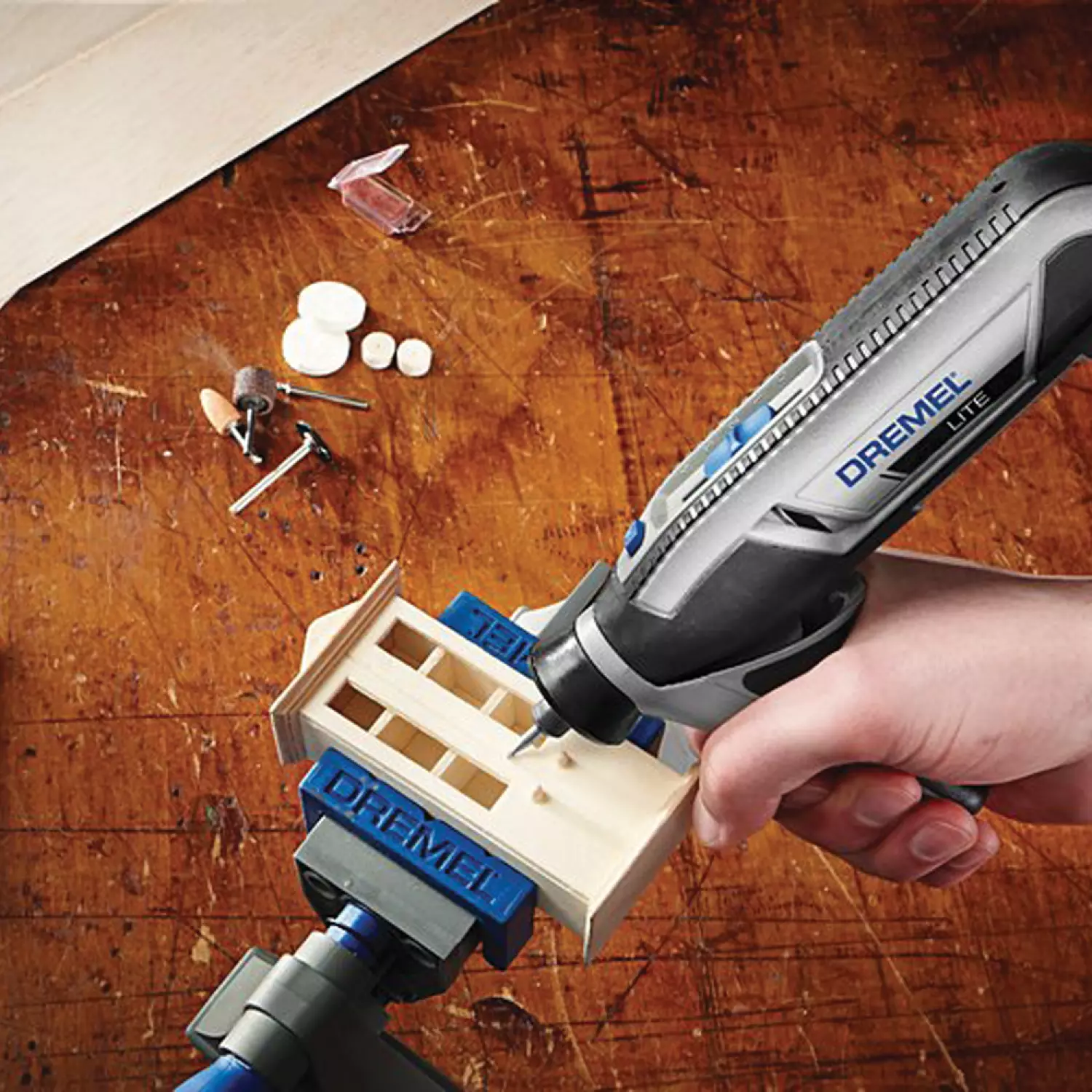 Dremel Lite 3,6V Li-Ion accu multitool incl. 15-delige accessoireset