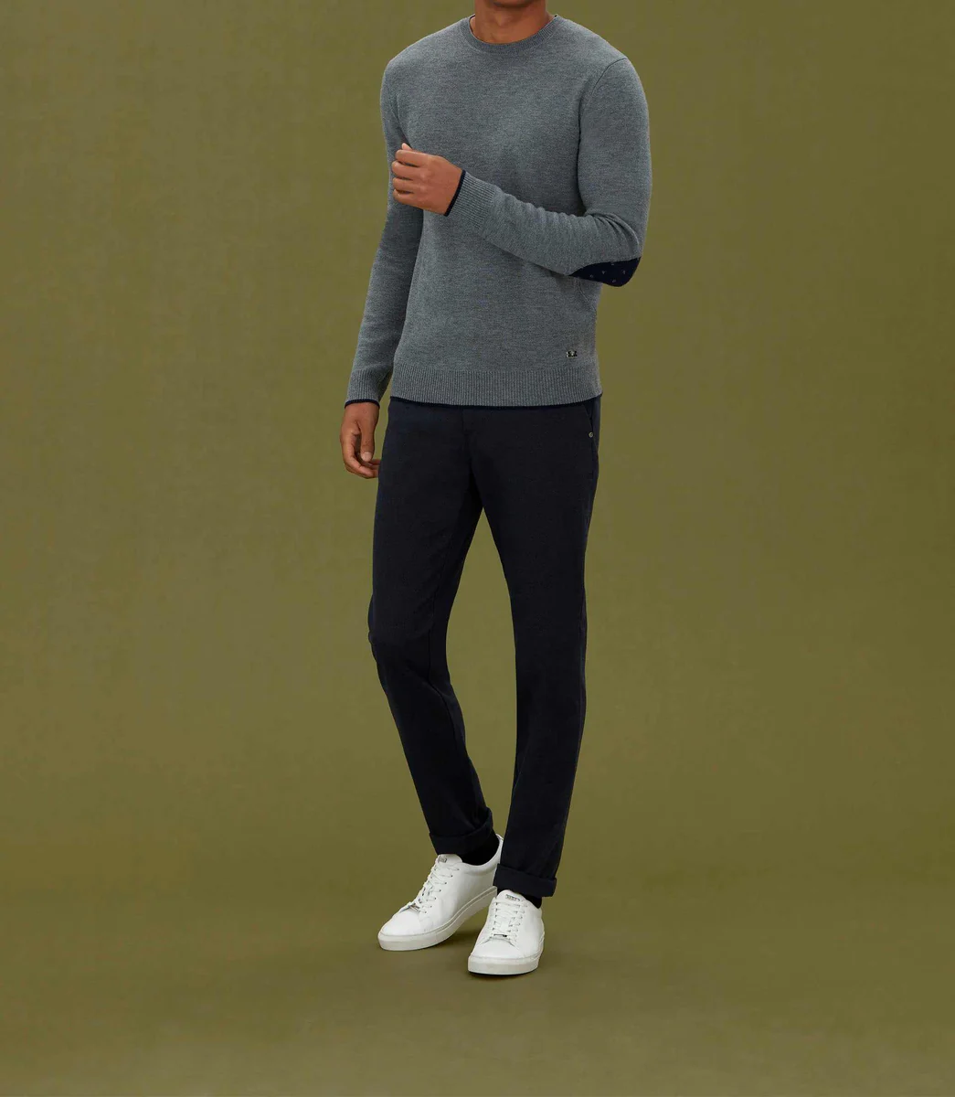 Pull col rond à motif gris 