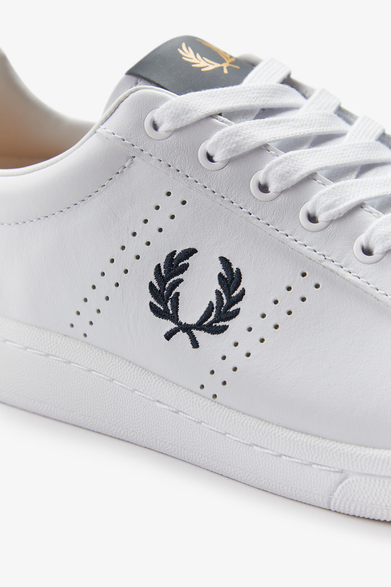 Zapatilla b721 pele - Estampado branco