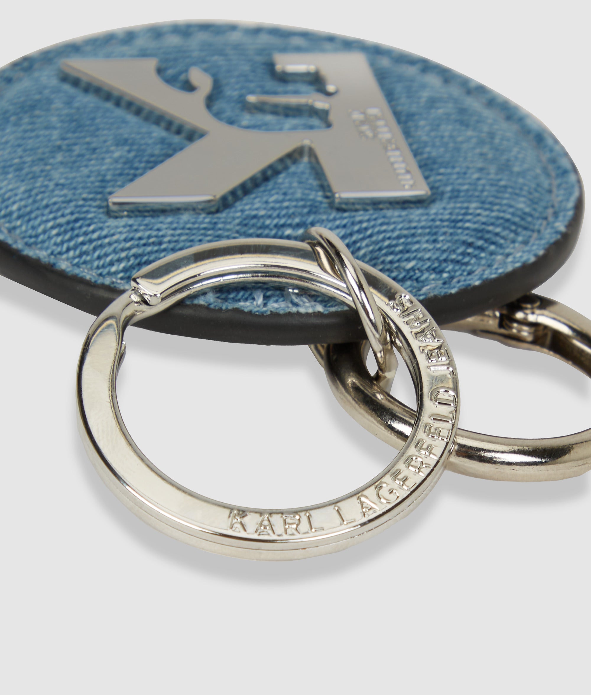 K-logo denim sleutelhanger
