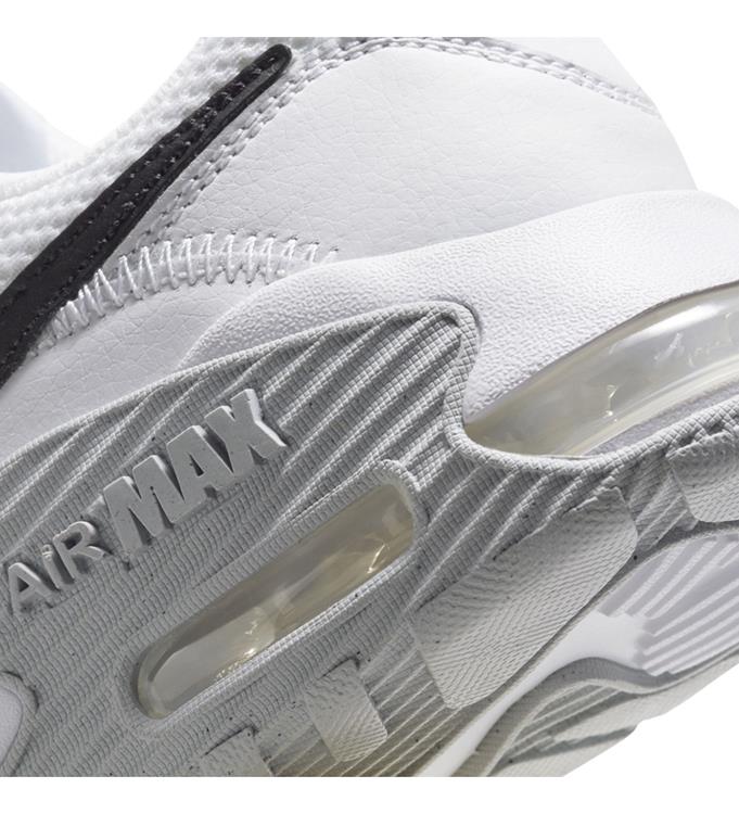 Nike Women Air Max Excee Sneakers