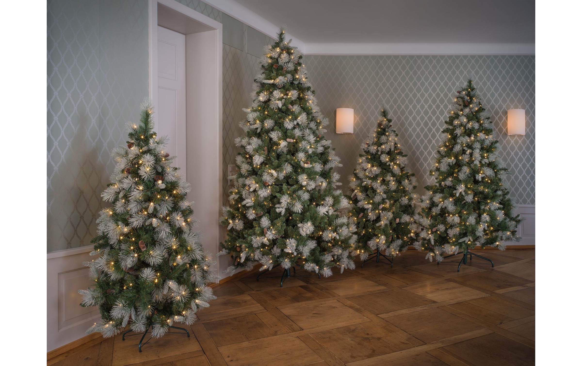 STT LED Baum »Frosted 600 LEDs« Warmweiss