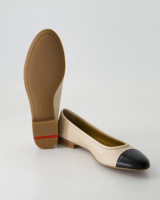 Lloyd 1551201 Ballerinas in Beige