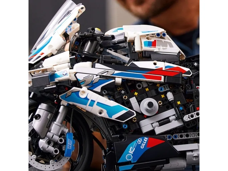 LEGO Technic 42130 BMW M 1000 RR