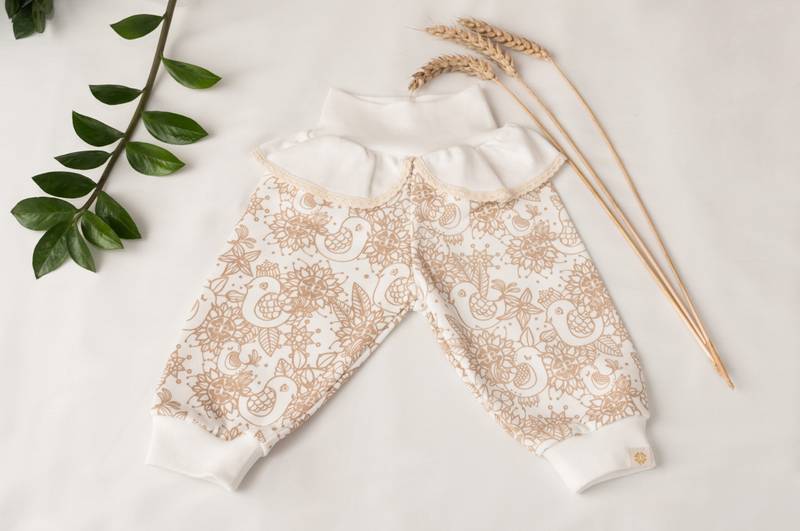 Baby Pants with Ruffle | Organic, Hypoallergenic, Stylish
