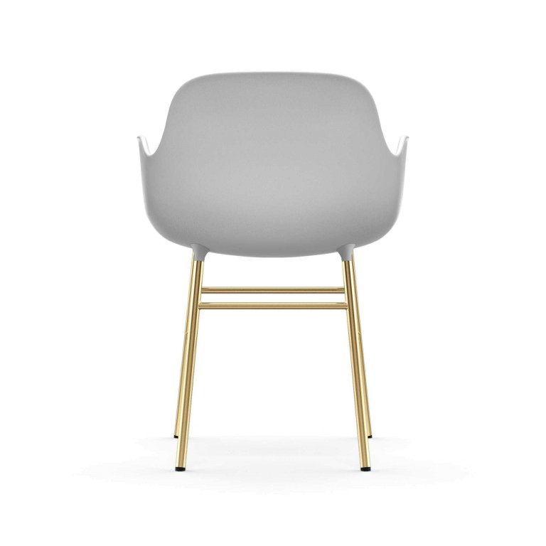 Normann Copenhagen Form Armchair stoel met messing onderstel zwart