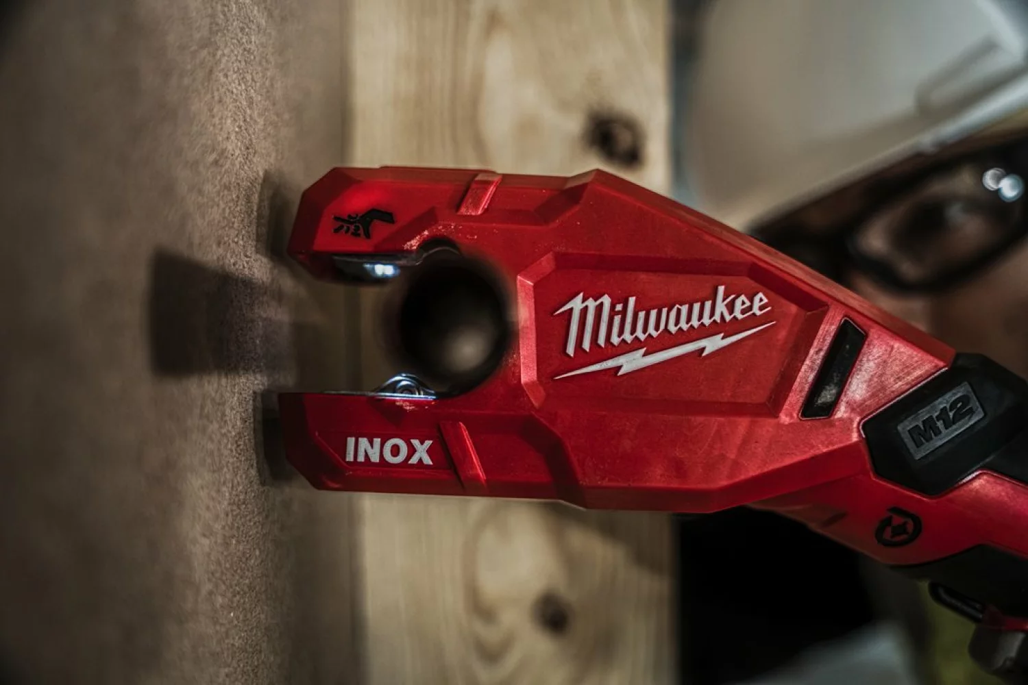 Milwaukee M12 PCSS-202C 12V Li-ion Accu pijpsnijder set (2x 2.0Ah accu) in koffer - RAPTOR™ - roestvast staal