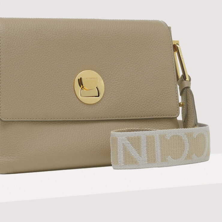 Coccinelle LIYA SIGNATURE Warm taupe