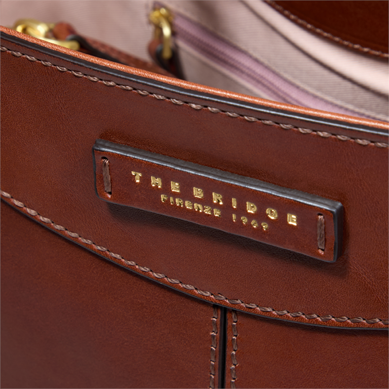 The Bridge<br>Shopper Gloria
