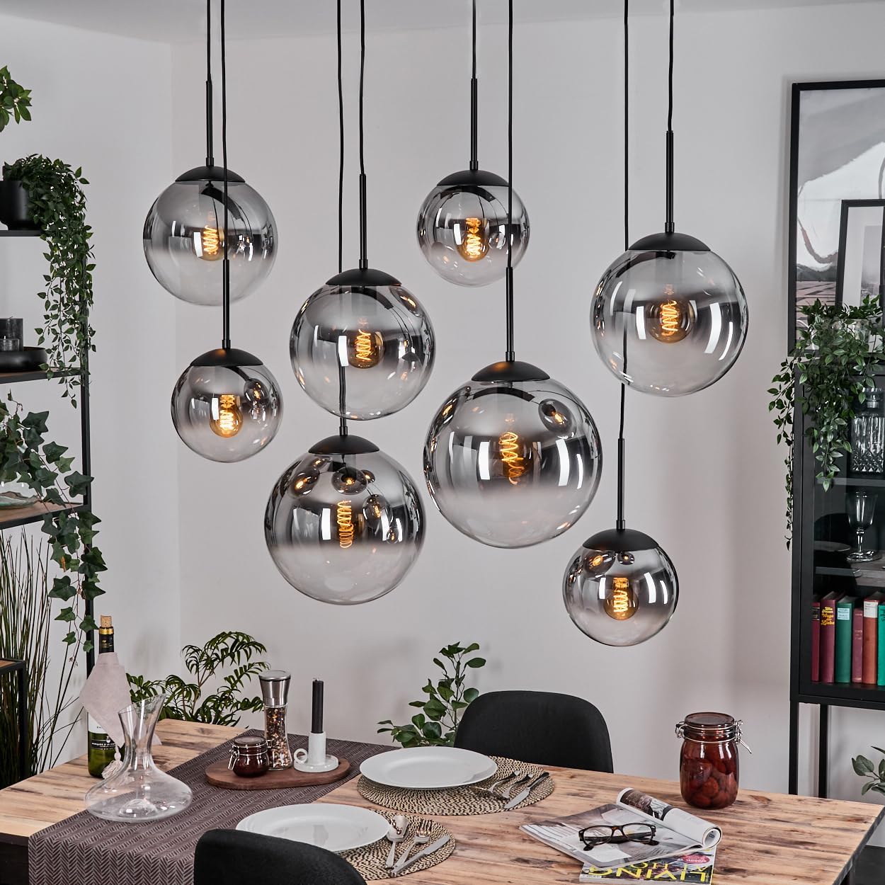 HOFSTEIN Hängeleuchte Gastor, 8-flammige Hängelampe aus Metall/Glas in Schwarz/Rauch/Klar, Pendelleuchte im Retro/Vintage-Design (Schirme Ø 20; 25; 30 cm), E27, Esszimmer, Wohnzimmer, Küche, Flur