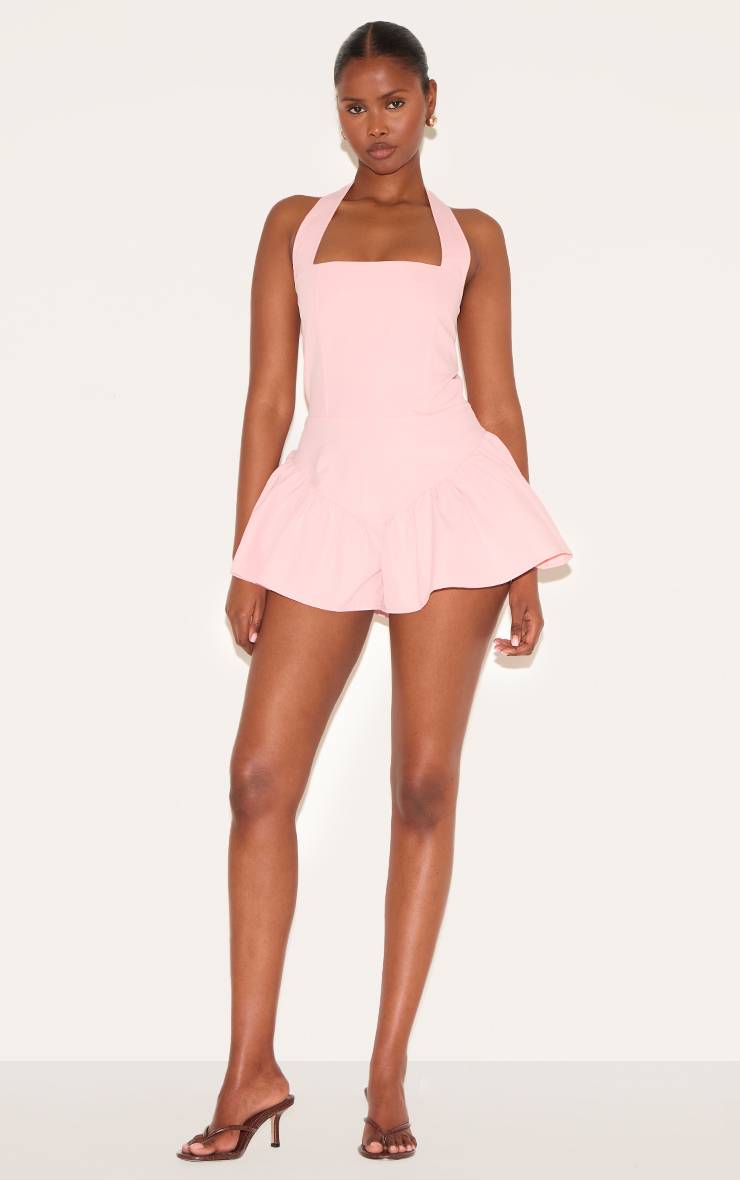 Blush Rose Combi-short Fluide Rose Pâle À Encolure Carrée Et Taille Basse