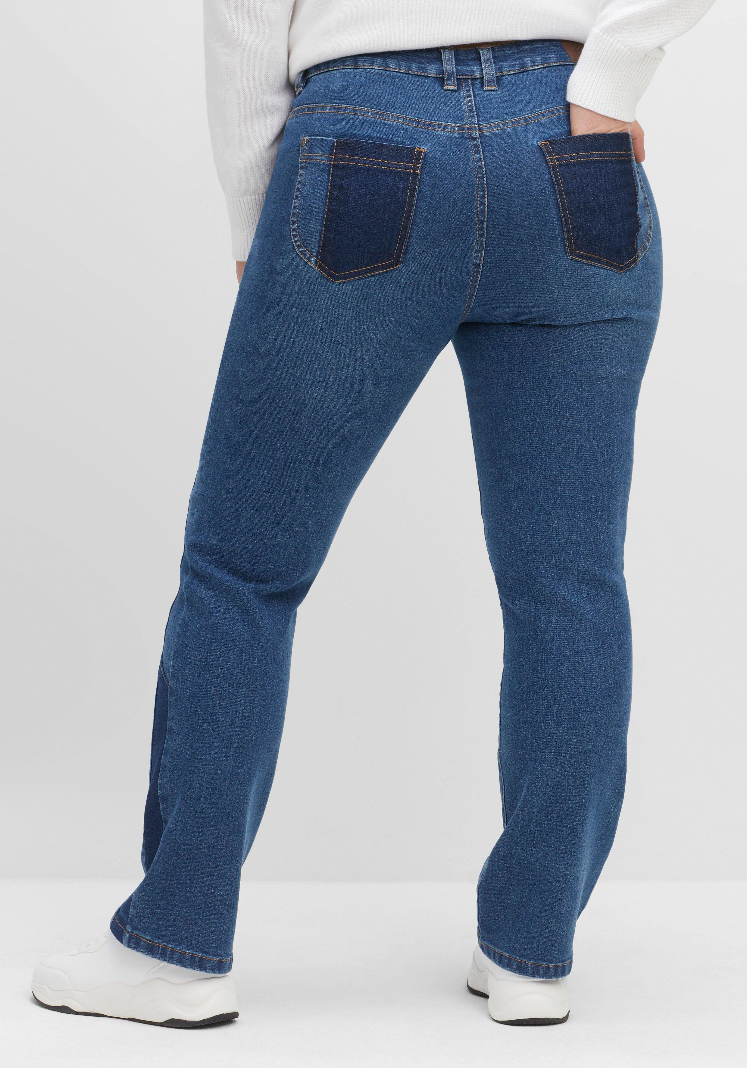 Gerade Jeans mit Kontrastdetails an Bein und Taschen