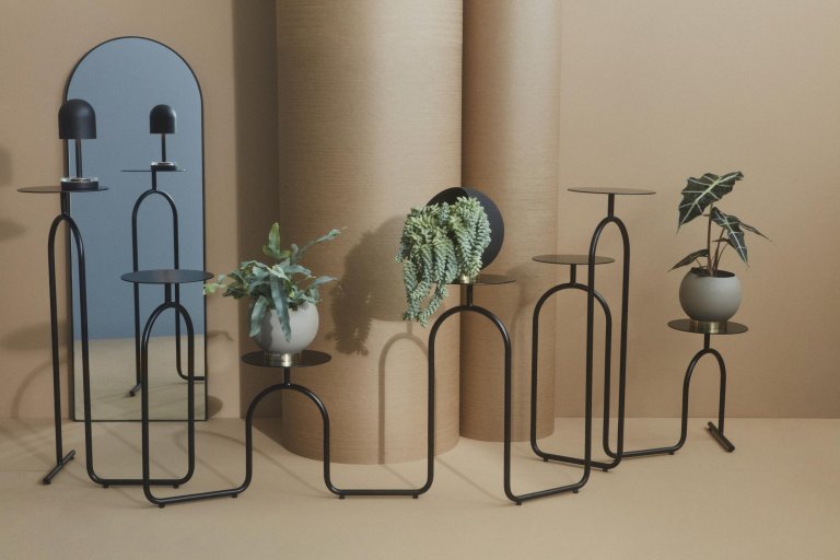 AYTM Globe bloempot Ø17 zwart