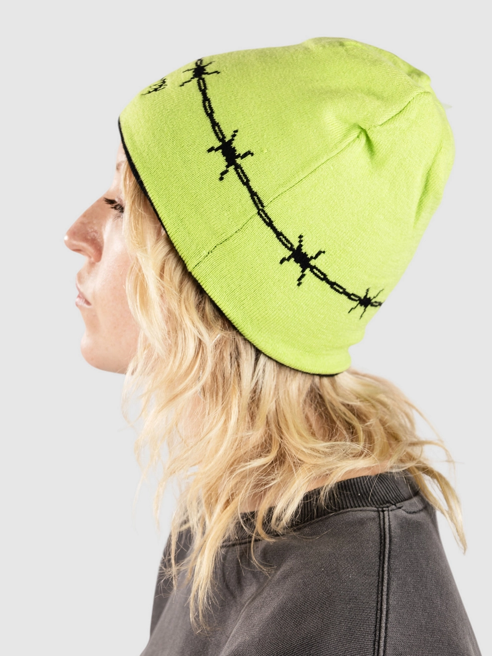 Sheisty Tribal Reversible Skully Beanie black