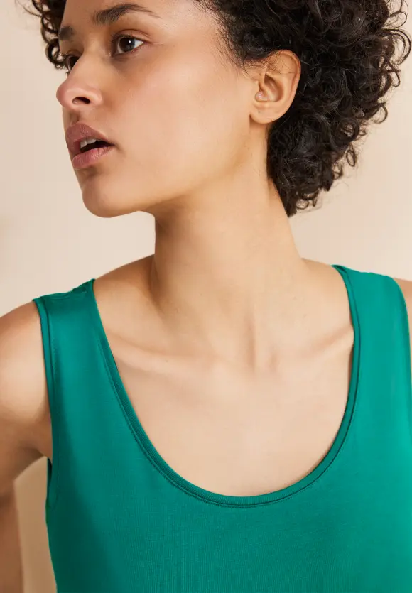 Basic Top in Unifarbe - intense aqua
