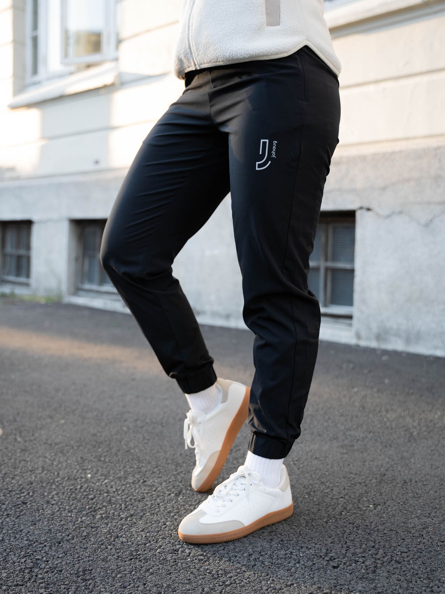 Strut microfiber pant