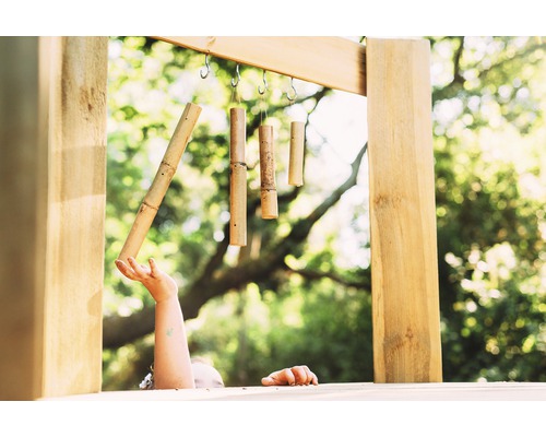 Plum Discovery speeltoren met ladder, houten helling, leuning, emmer en glijbaan, groen