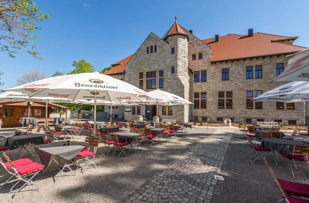 Kurzurlaub in Nebra: Schenke Auszeit mit Kultur