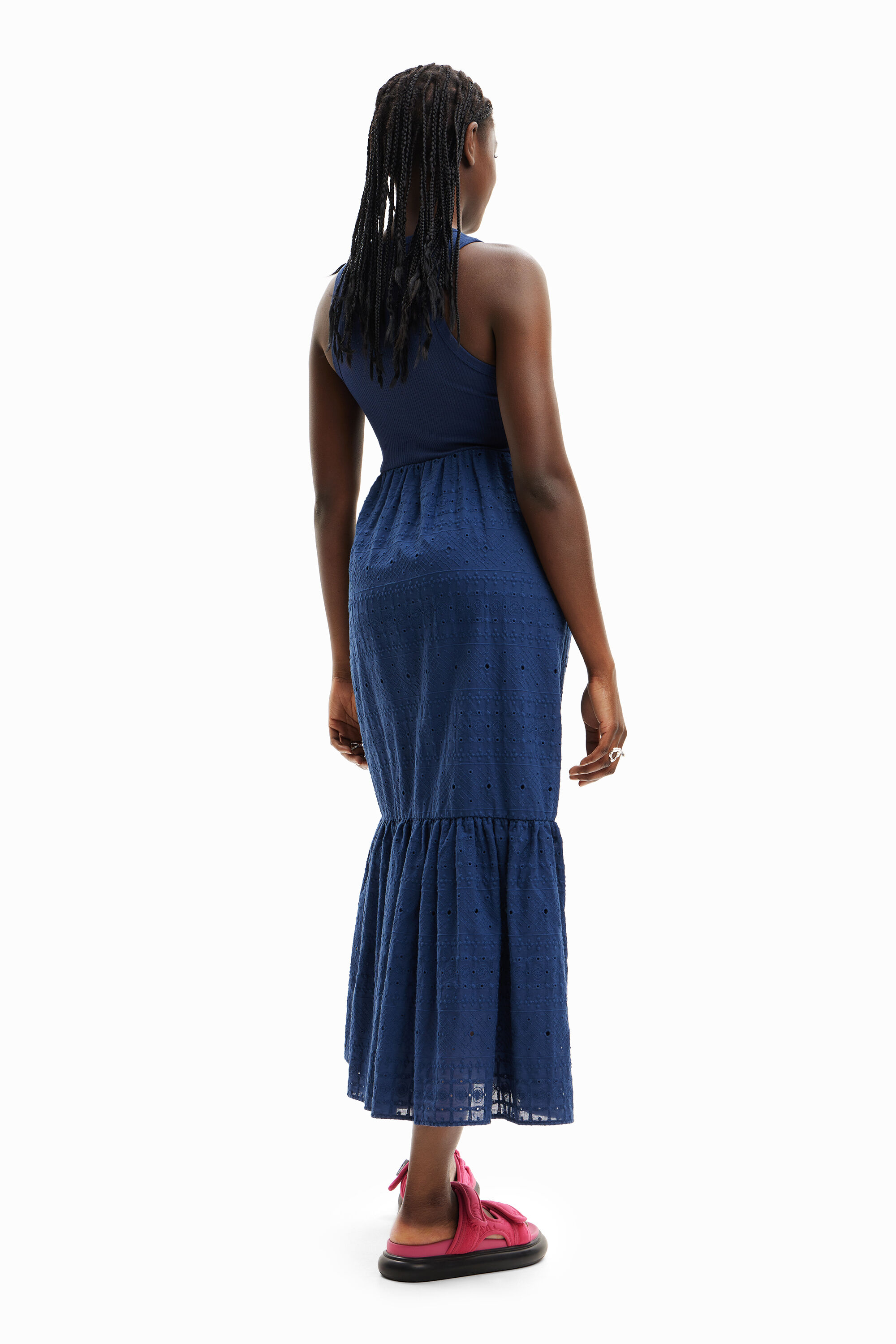 Robe longue combinée brodée