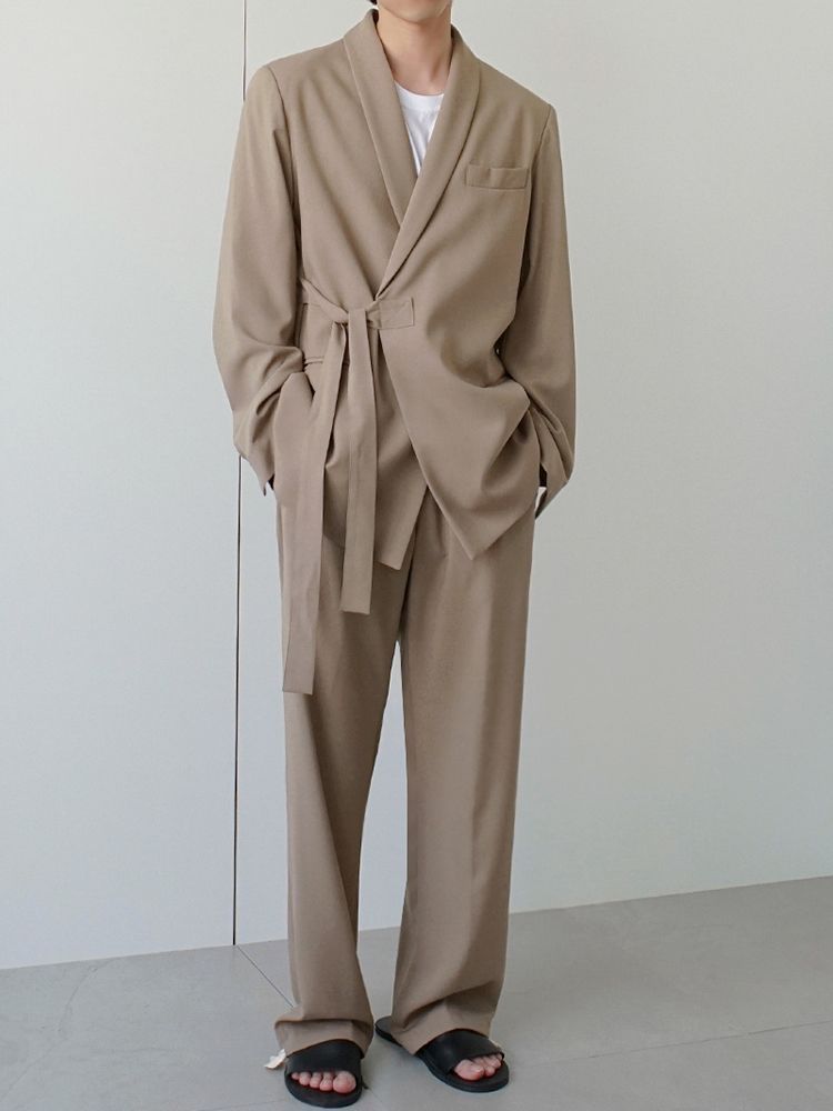 MRCYC - Blazer met strikceintuur / Broek met rechte pijpen