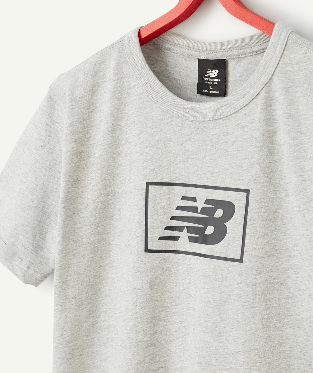 NEW BALANCETEE-SHIRT MANCHES COURTES GRIS ENFANT LOGO NOIR