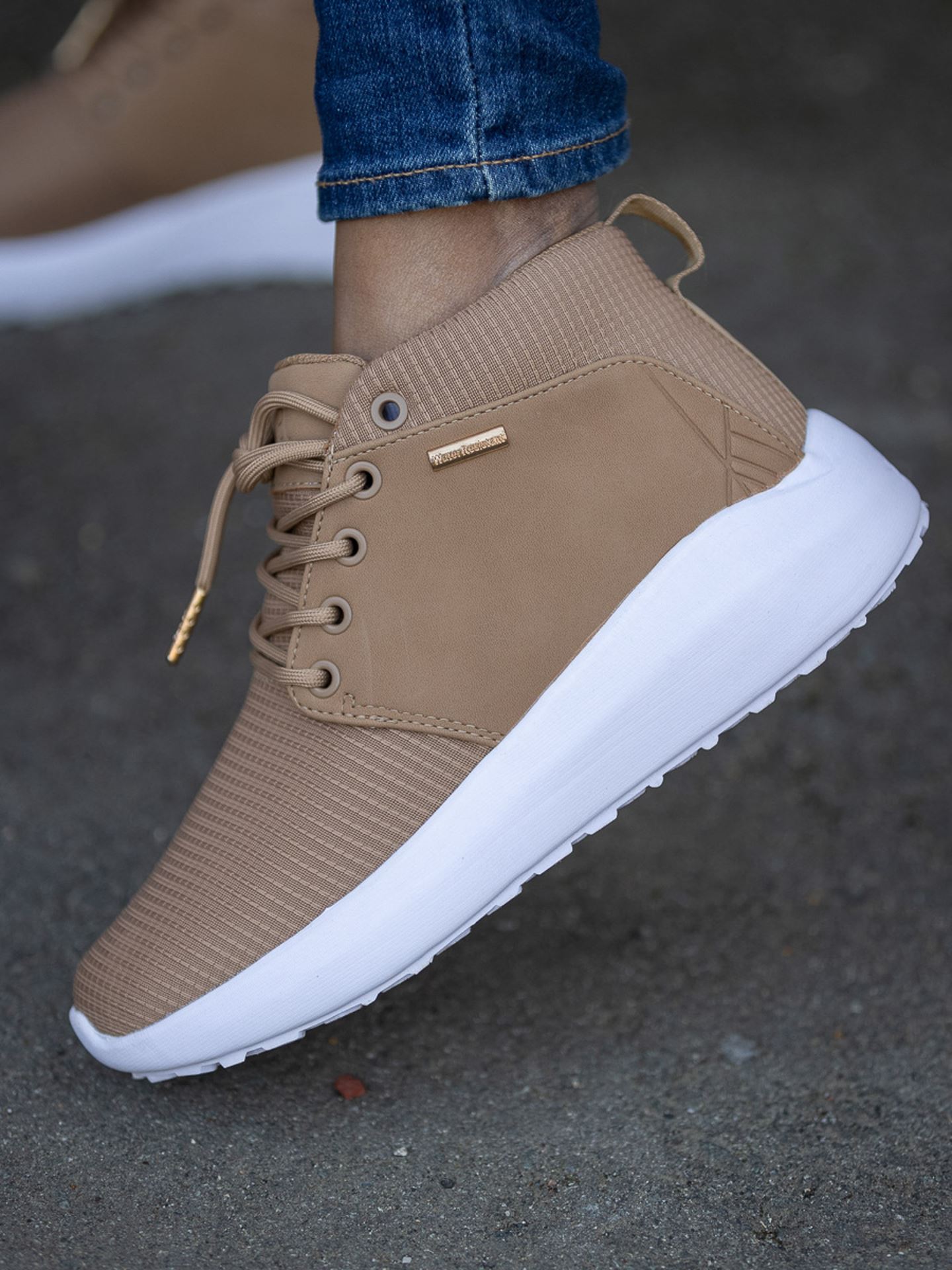 Madla Terrain Water Resistant