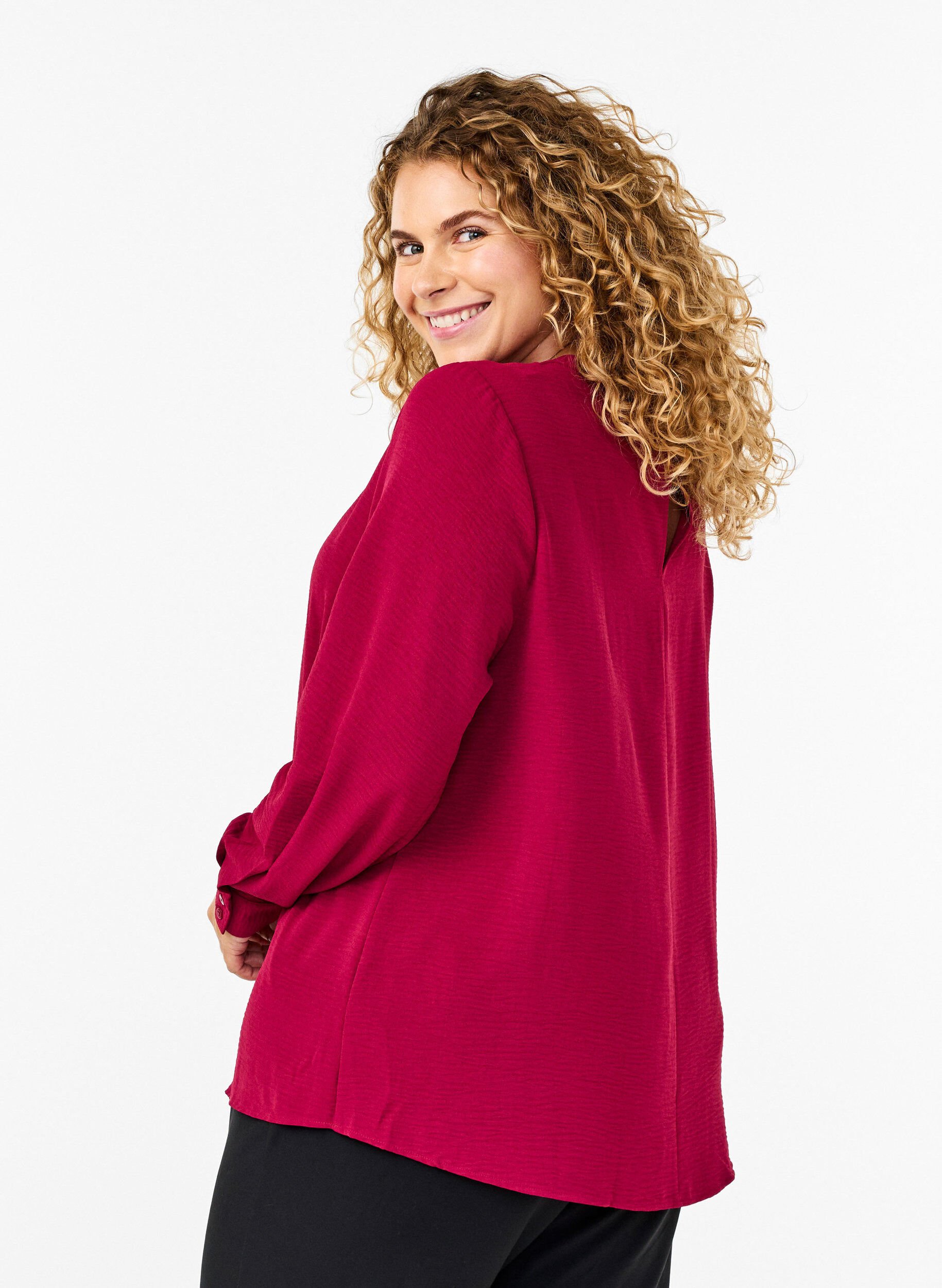 Bluse med blondedetalje