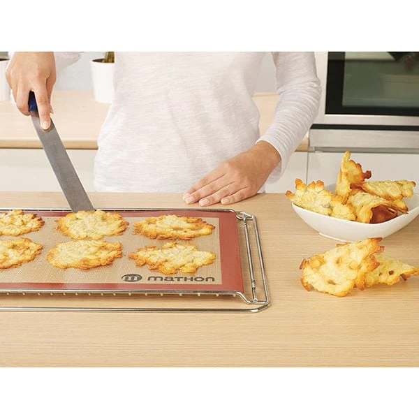 Lot Entonnoir à piston pro en inox et tapis de cuisson Mathon