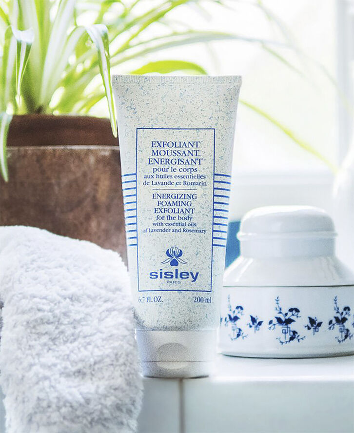 Sisley Energizing Foaming Exfoliator